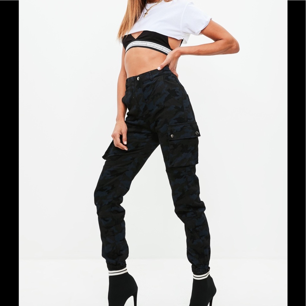 Cargo Pants - Picture 4 of 5